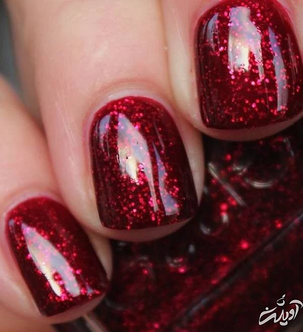 لاک قرمز جذاب